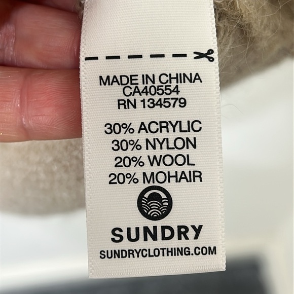 SUNDRY Mohair Wool Blend Lightweight Loose Knit Sweet Dreams Sweater Medium - Picture 12 of 16